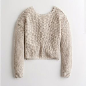 Hollister women’s twist back sweater